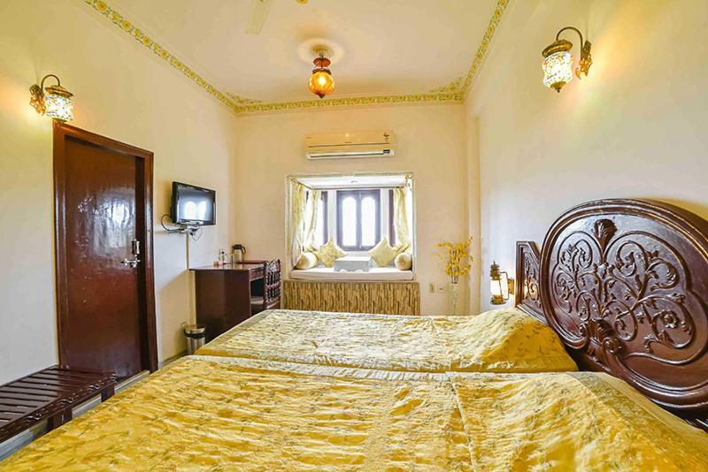 Hotel Sargam Sadan Udaipur Extérieur photo