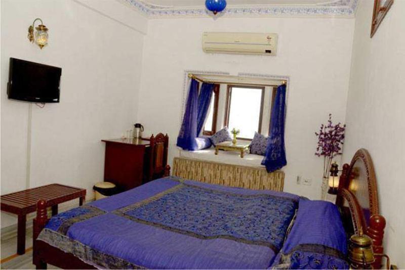 Hotel Sargam Sadan Udaipur Extérieur photo