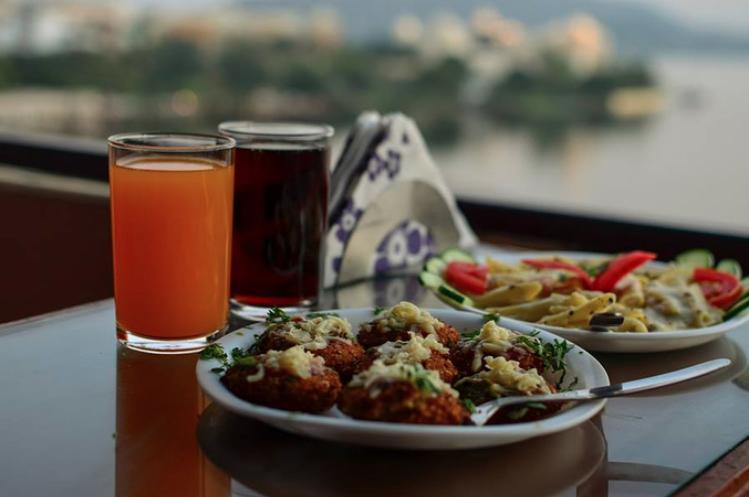 Hotel Sargam Sadan Udaipur Extérieur photo