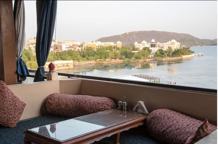 Hotel Sargam Sadan Udaipur Extérieur photo